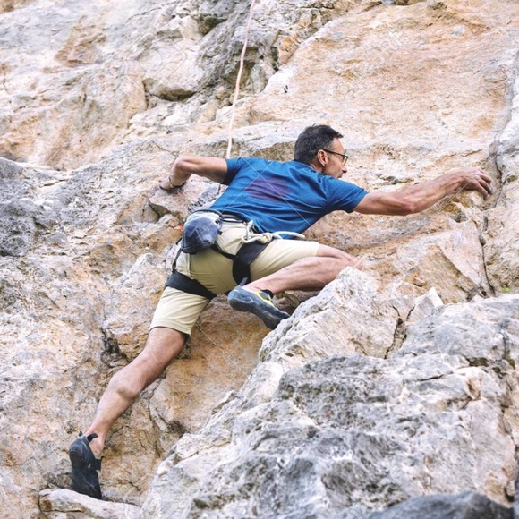 Meet your Posher, Alex - Picture 1 of 1